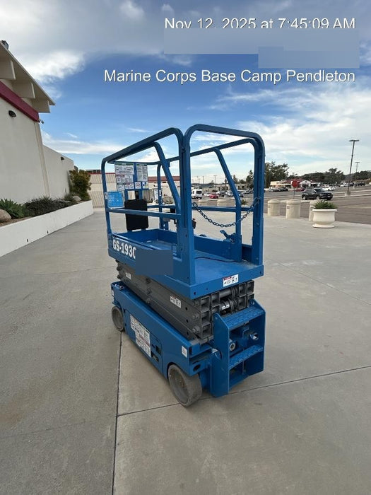 2019 Genie GS-1930 Fixed rails with chain Entry