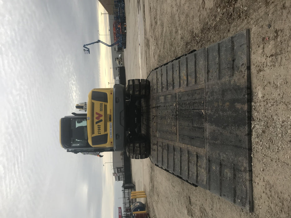 Wacker Neuson ET90 Enclosed Cab, Hybrid Tracks, Long Dipperstick, Bucket