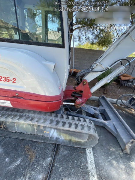 2023 TAKEUCHI TB235-2CR
