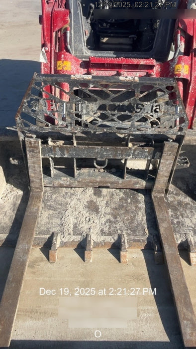 2020 PALADIN 48" Pallet Forks - Paladin