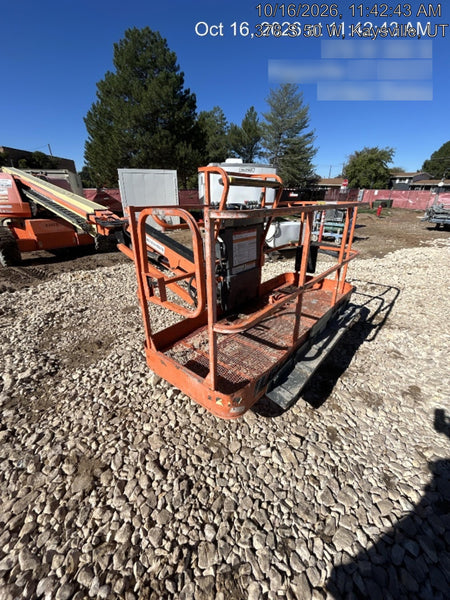 2019 JLG 660SJ