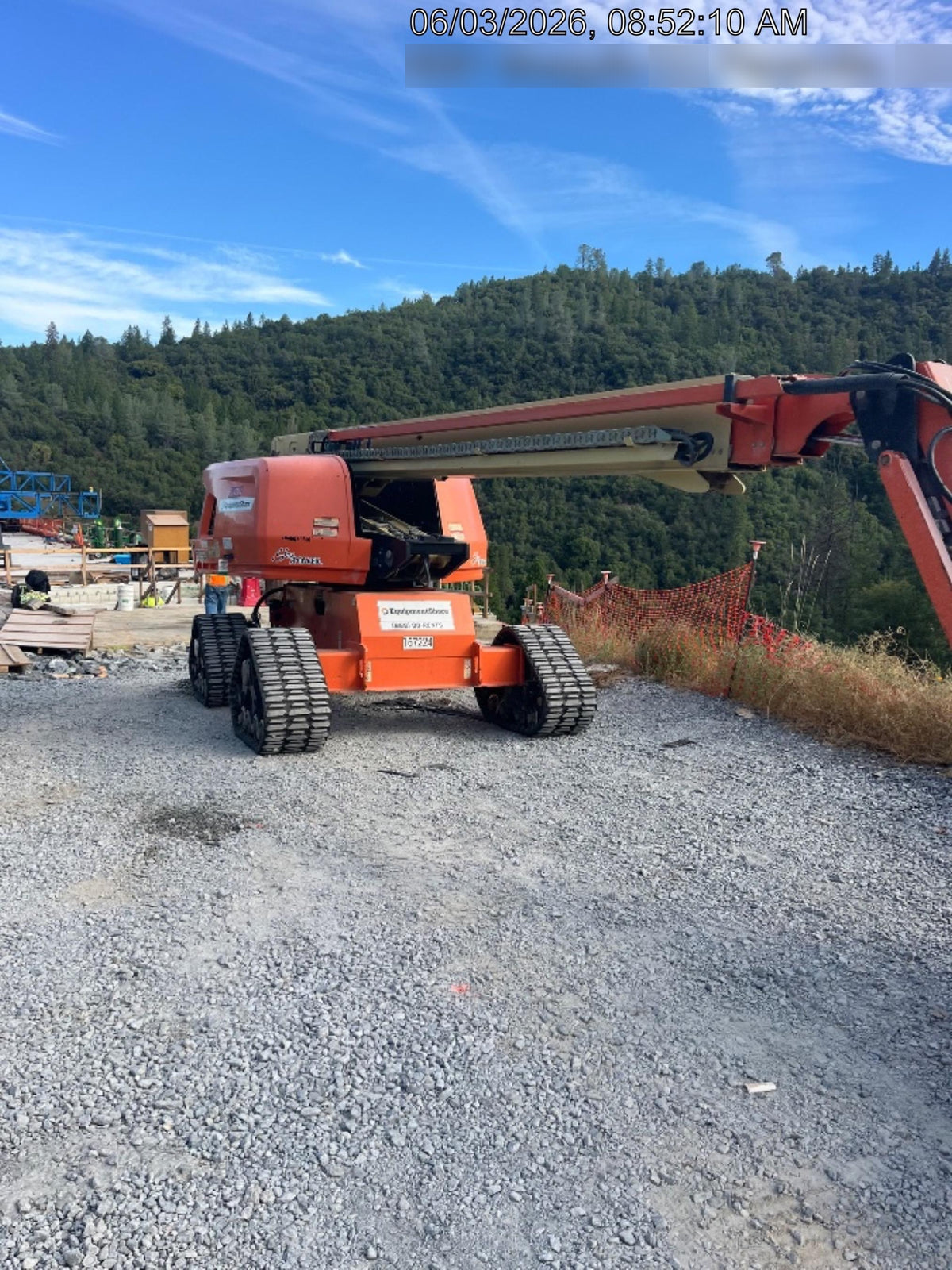 2021 JLG 660SJ Quad Track