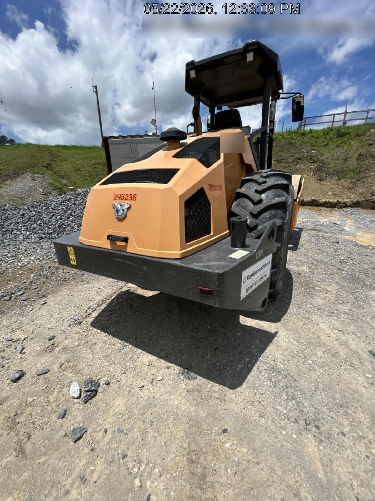 2023 CASE SV211E