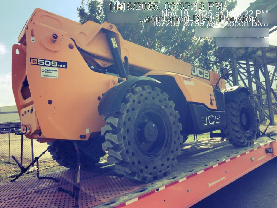 2020 JCB 509-42 Cab/Heat/Air, Solid Tires, Work Lights, Beacon, Aux Hydraulics, Back up Alarm, Lifting Eye, ES Decals