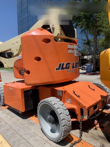 2019 JLG E400AJPN