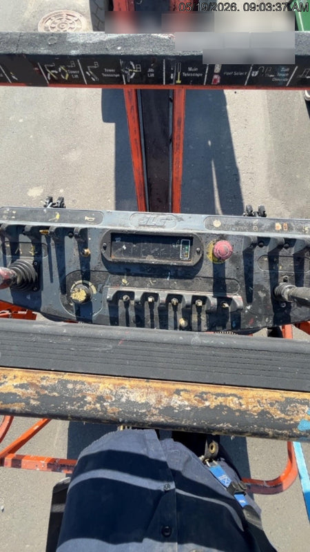 2019 JLG E300AJP