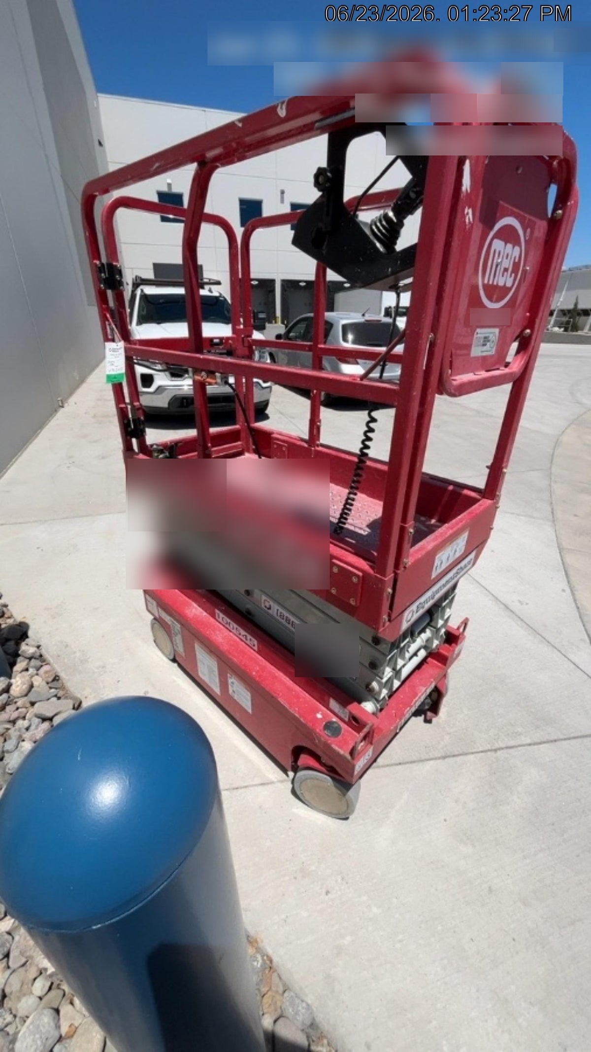 2020 MEC 1330SE Solid NM Tires, Steel Swing out Doors, LCS, Beacon, 900W Invertor