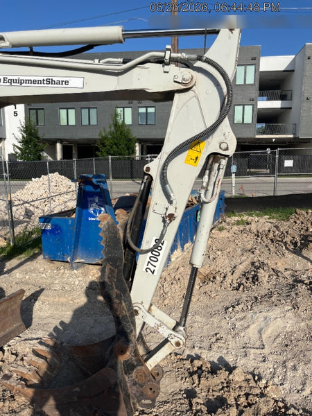 2022 TAKEUCHI TB250-2R