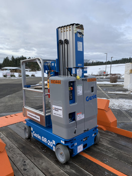 2021 GENIE GR-20