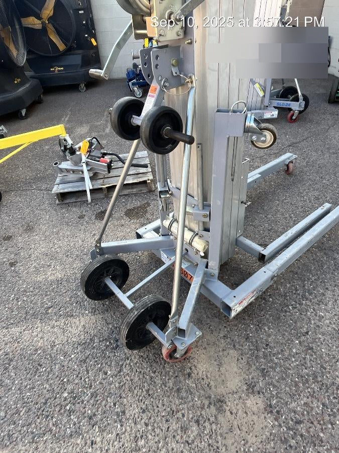 2020 GENIE SLC-24