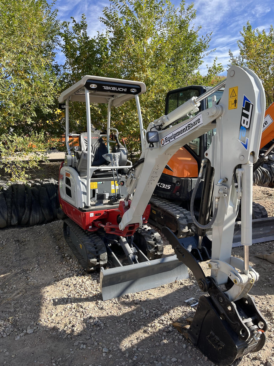 2023 TAKEUCHI TB20e