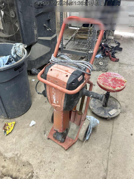 2020 HILTI TE 3000-AVR