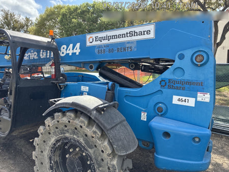 2017 GENIE GTH-844