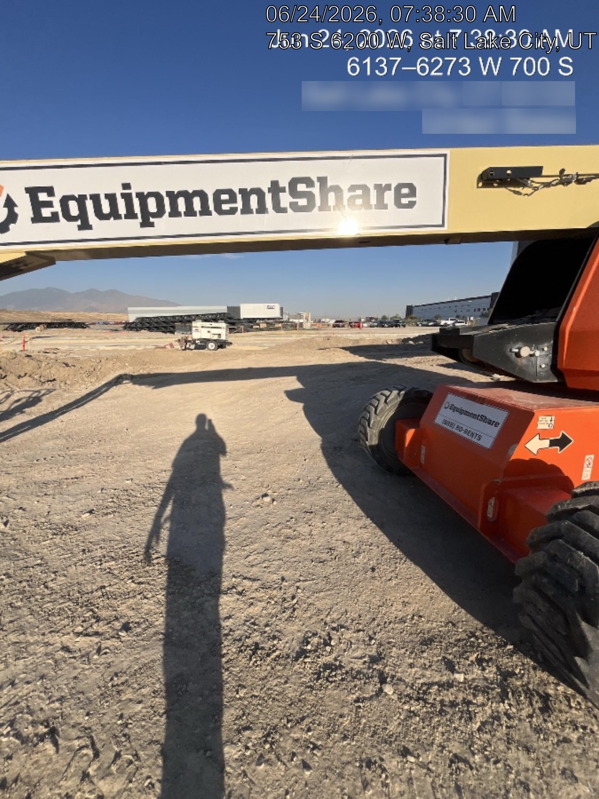 2020 JLG 660SJ