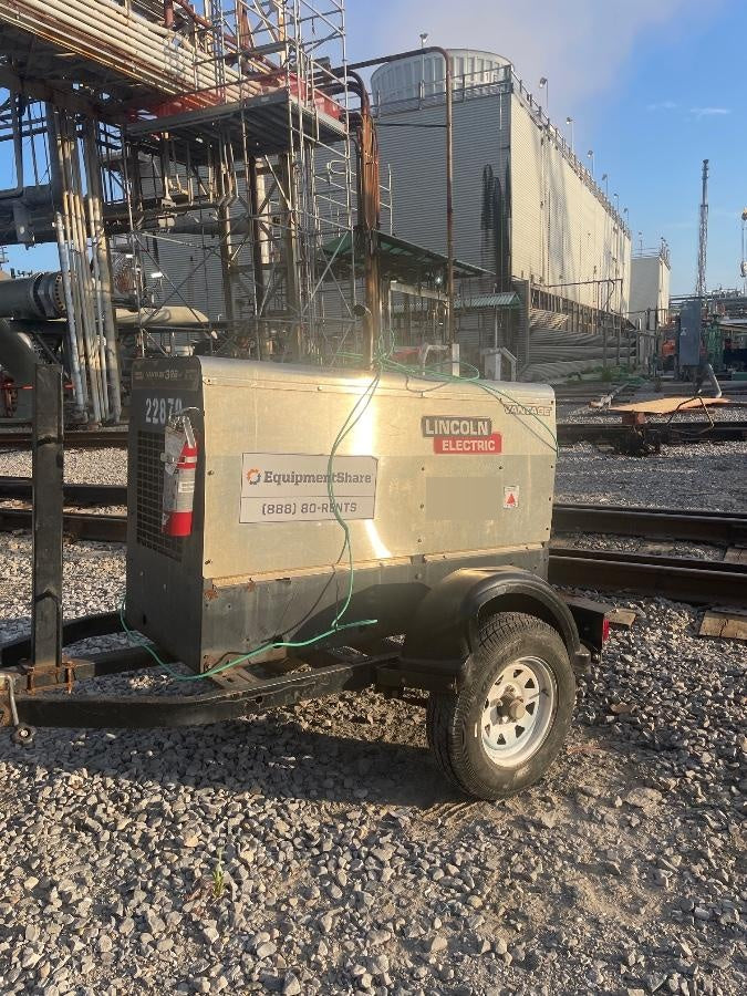 2019 Lincoln Electric Vantage 322 Lincoln Vantage 322 Welder w/Trailer, Light Kit, Cable Rack