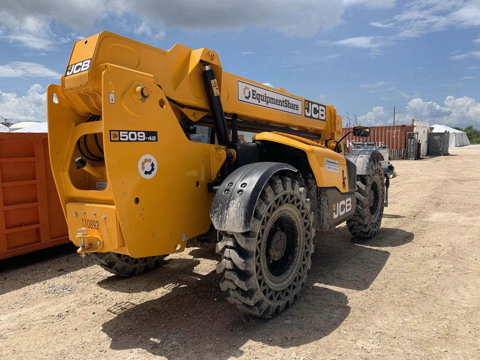 2020 JCB 509-42 Canopy, Solid Tires, Work Lights, Beacon, Aux Hydraulics, Back up Alarm, Lifting Eye, ES Decals