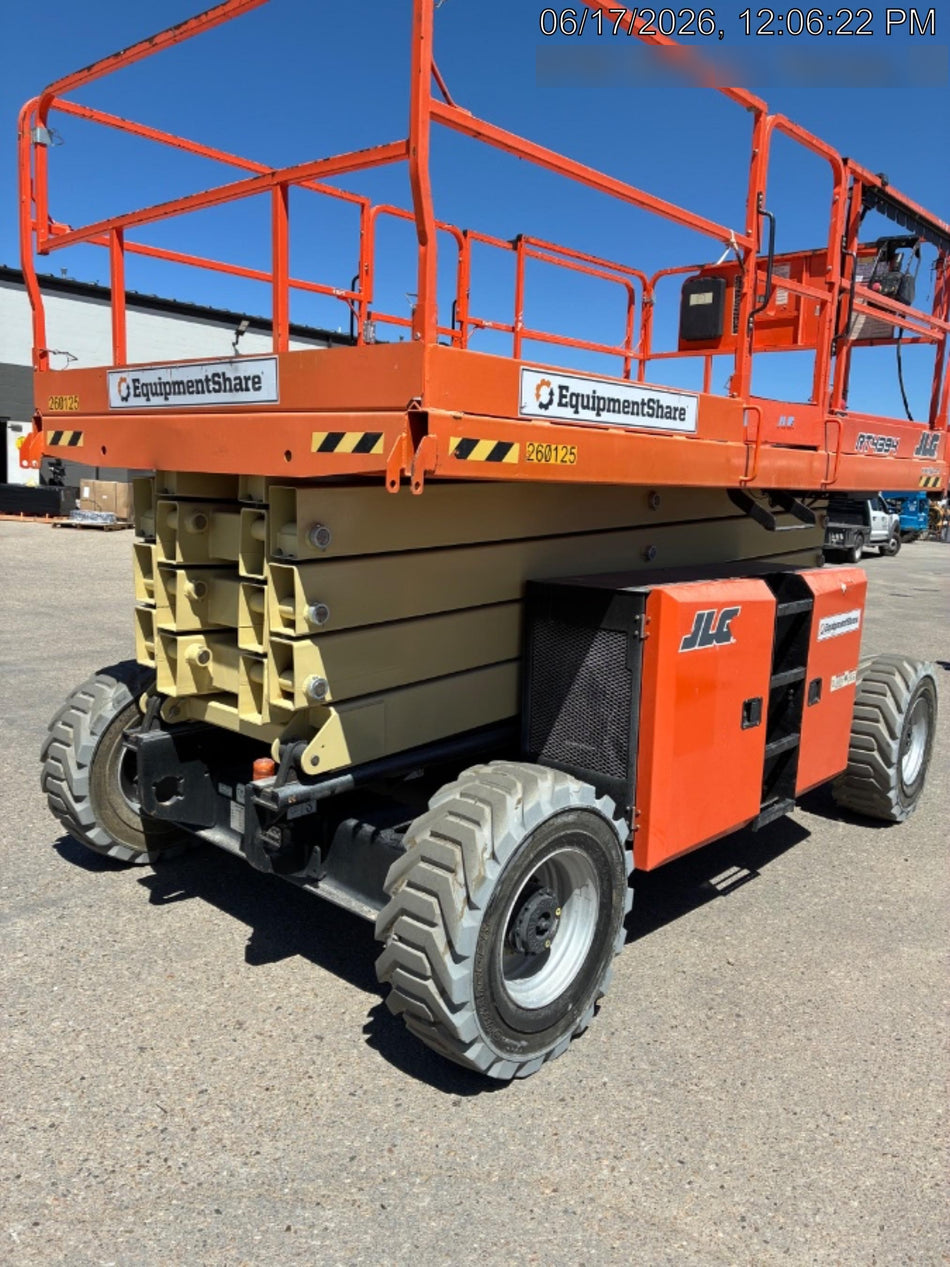 2022 JLG 4394RT