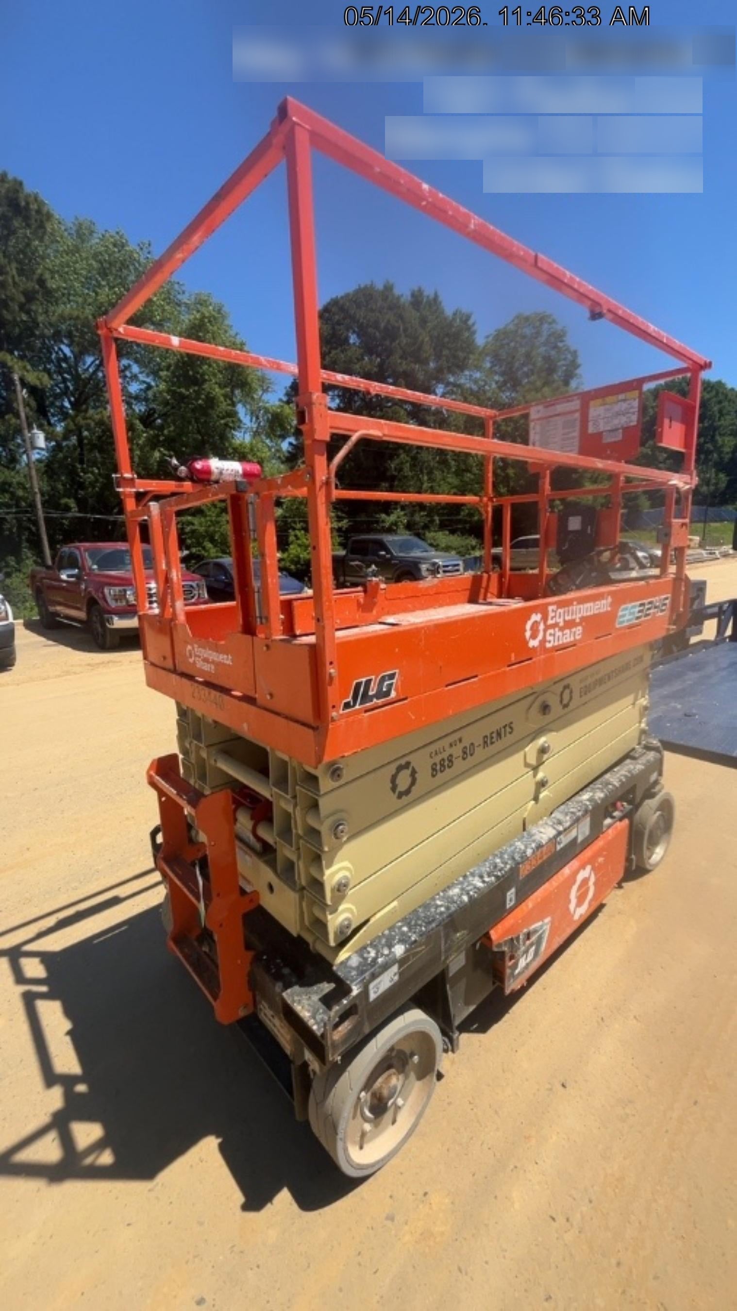 2022 JLG ES3246