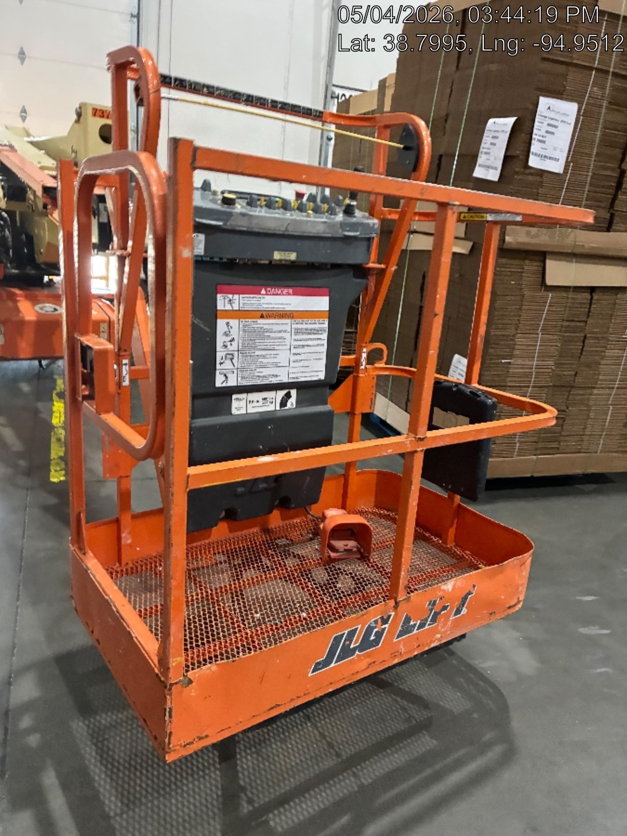 2020 JLG E400AJPN