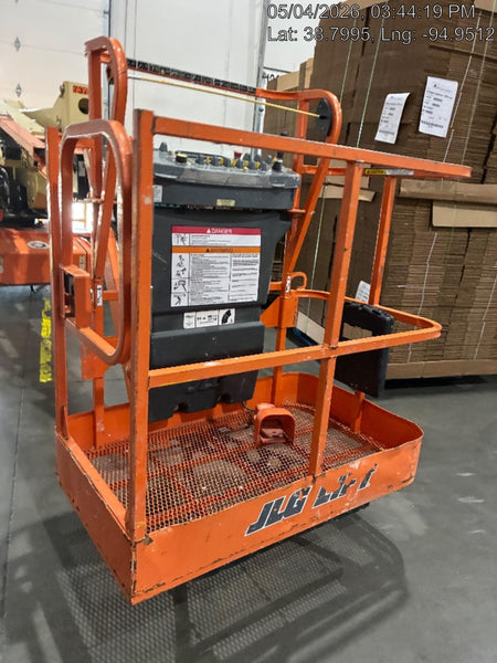 2020 JLG E400AJPN