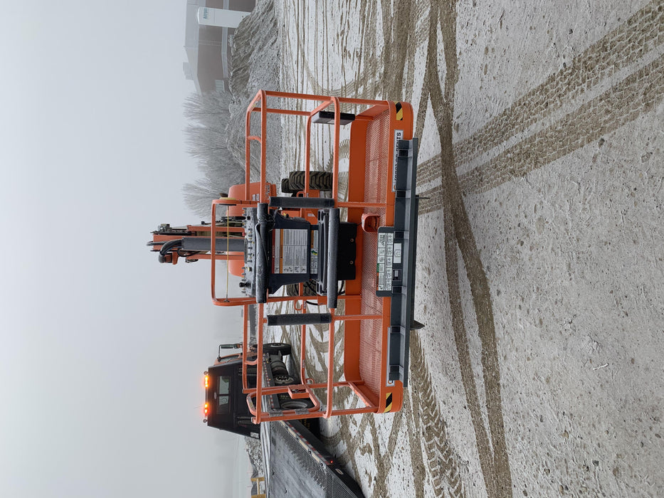 2020 JLG 660SJ