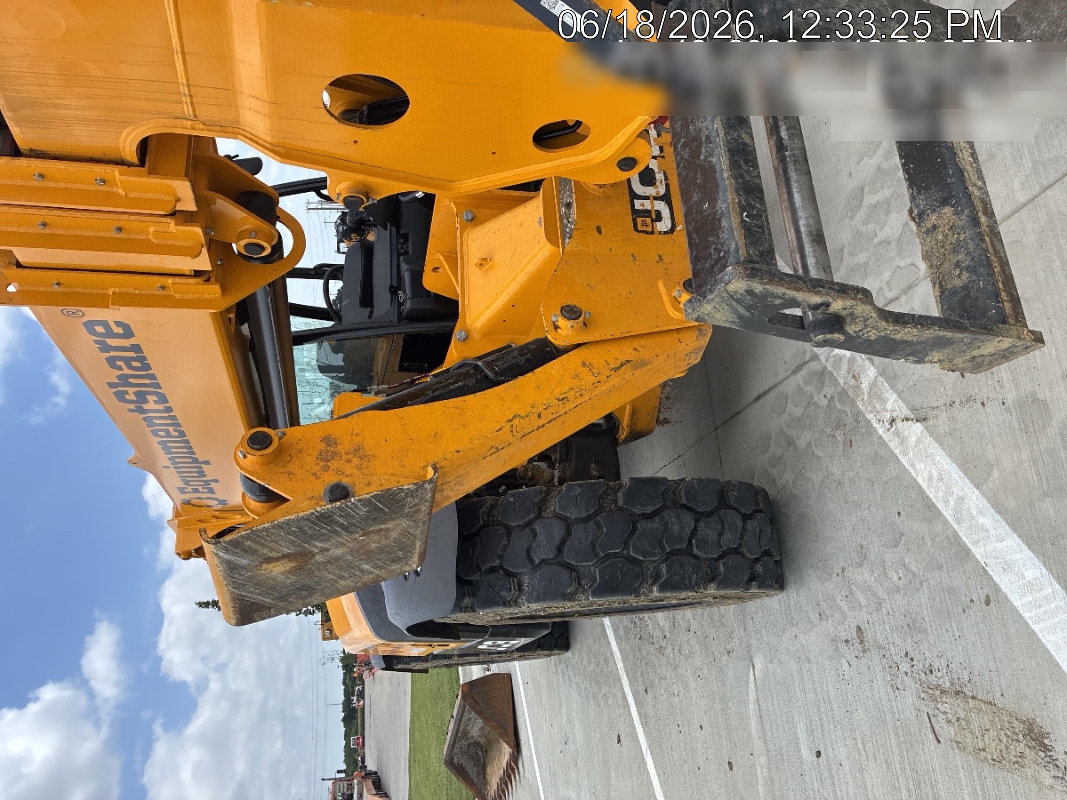 2025 JCB 512-56