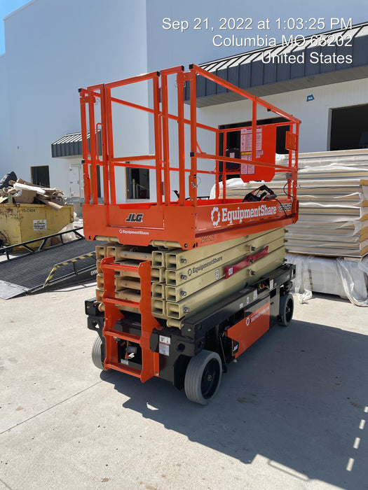 2022 JLG R4045