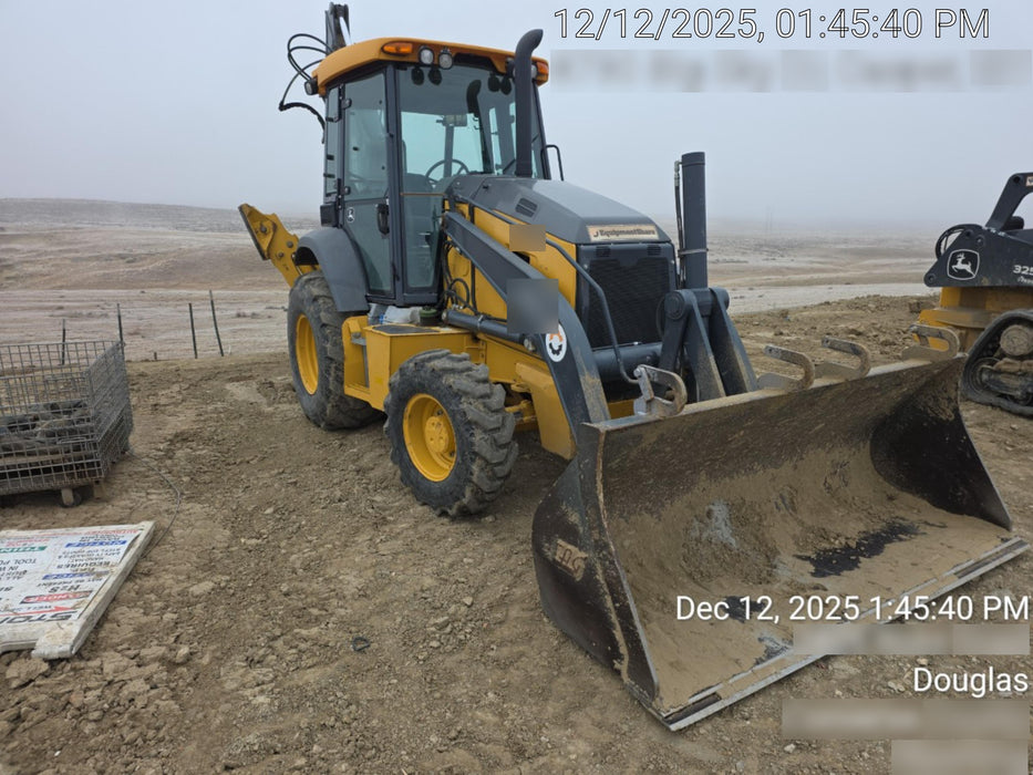 2019 John Deere 410L 4WD, CAB/HVAC, Standard Dipperstick, ISO Controls, Rear Aux Hydraulics, Manual QC, 1.5 Yd Bucket w/Forks, 24" Bucket