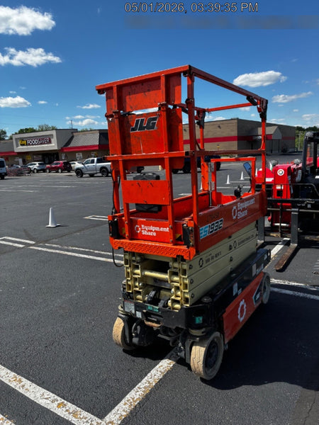 2022 JLG ES1932