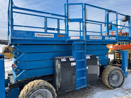 2023 GENIE GS-4390 RT