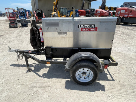 2019 Lincoln Vantage 322 Welder Ready-Pak 3, Two wheel trailer, Fender and Light kit, Cable Rack