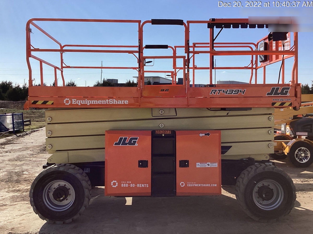 2022 JLG RT4394