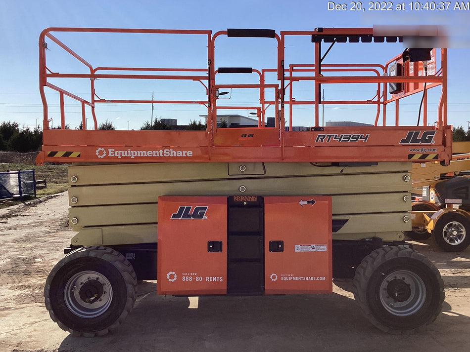 2022 JLG RT4394