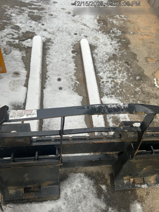 2025 ARROW MATERIAL HANDLING 24" Pallet Fork Frame