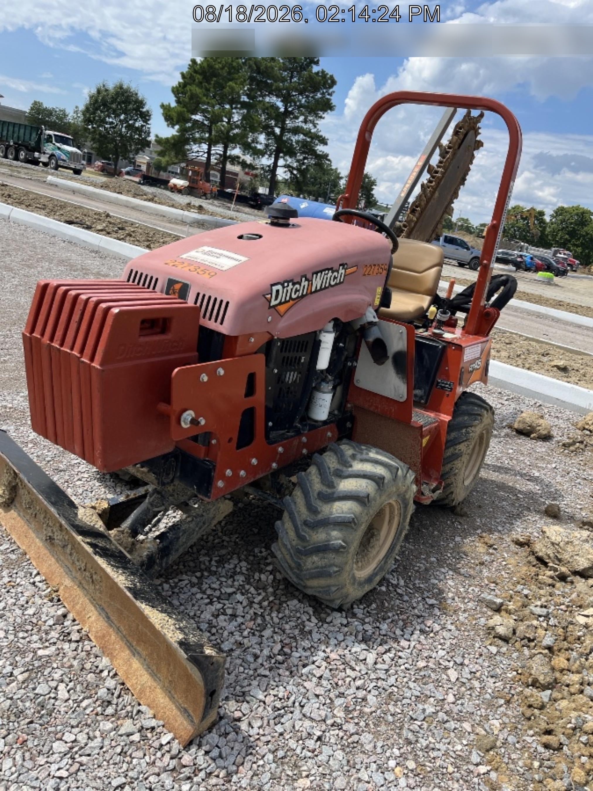 2022 DITCH WITCH RT45A