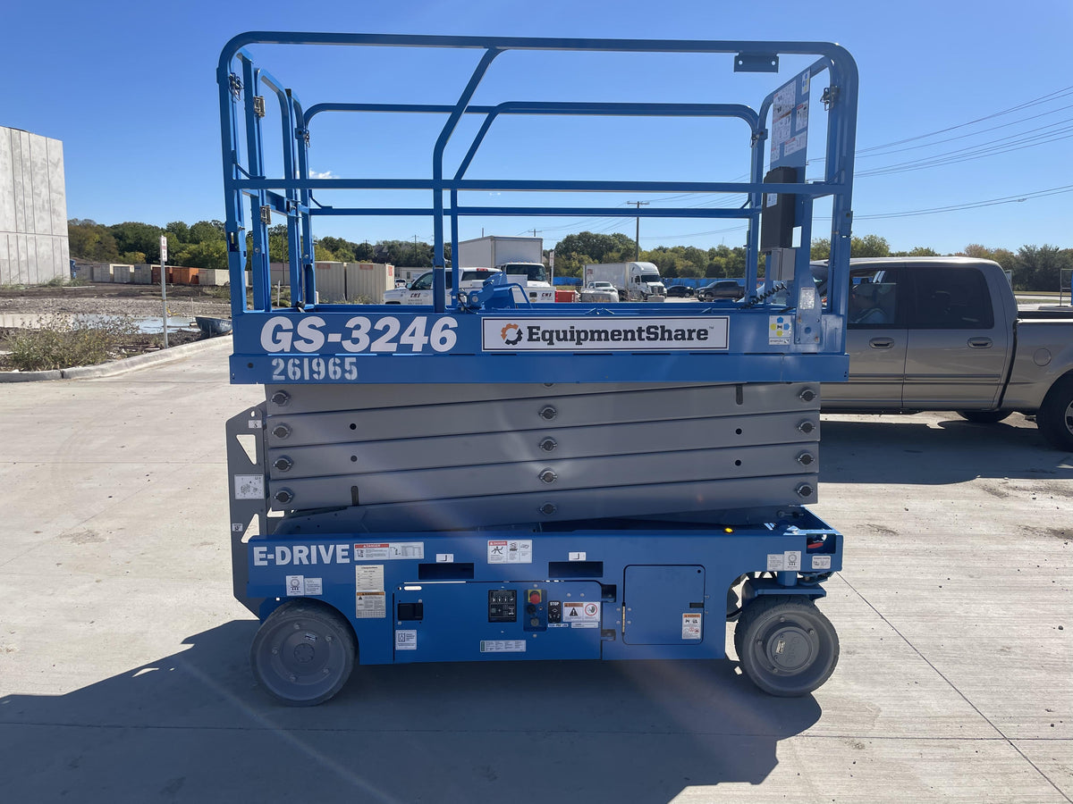 2022 GENIE GS-3246