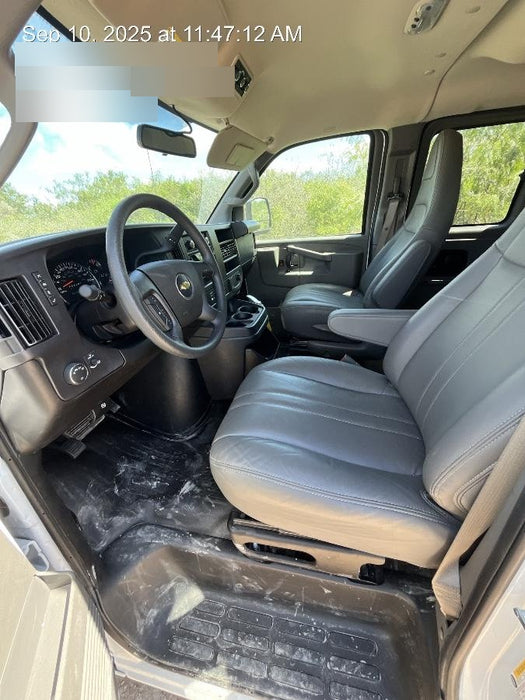 2025 CHEVROLET Express Van - Rental