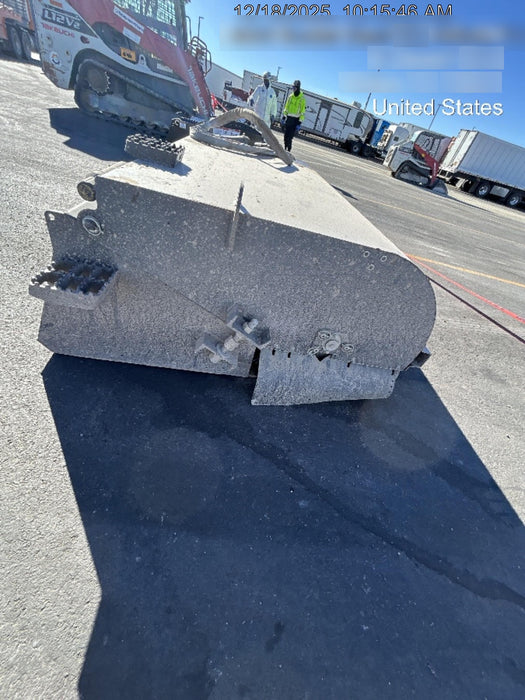 2021 PALADIN Sweepster SB72