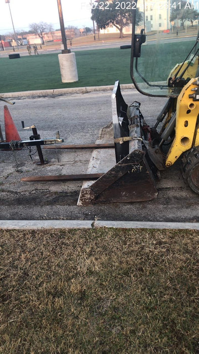 2021 PALADIN 48" Pallet Forks - Paladin