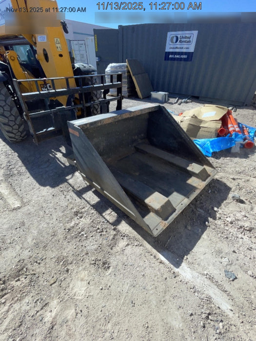 2021 ARROW MATERIAL HANDLING Telehandler Fork Bucket