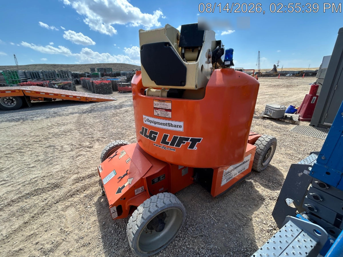 2019 JLG E400AJPN