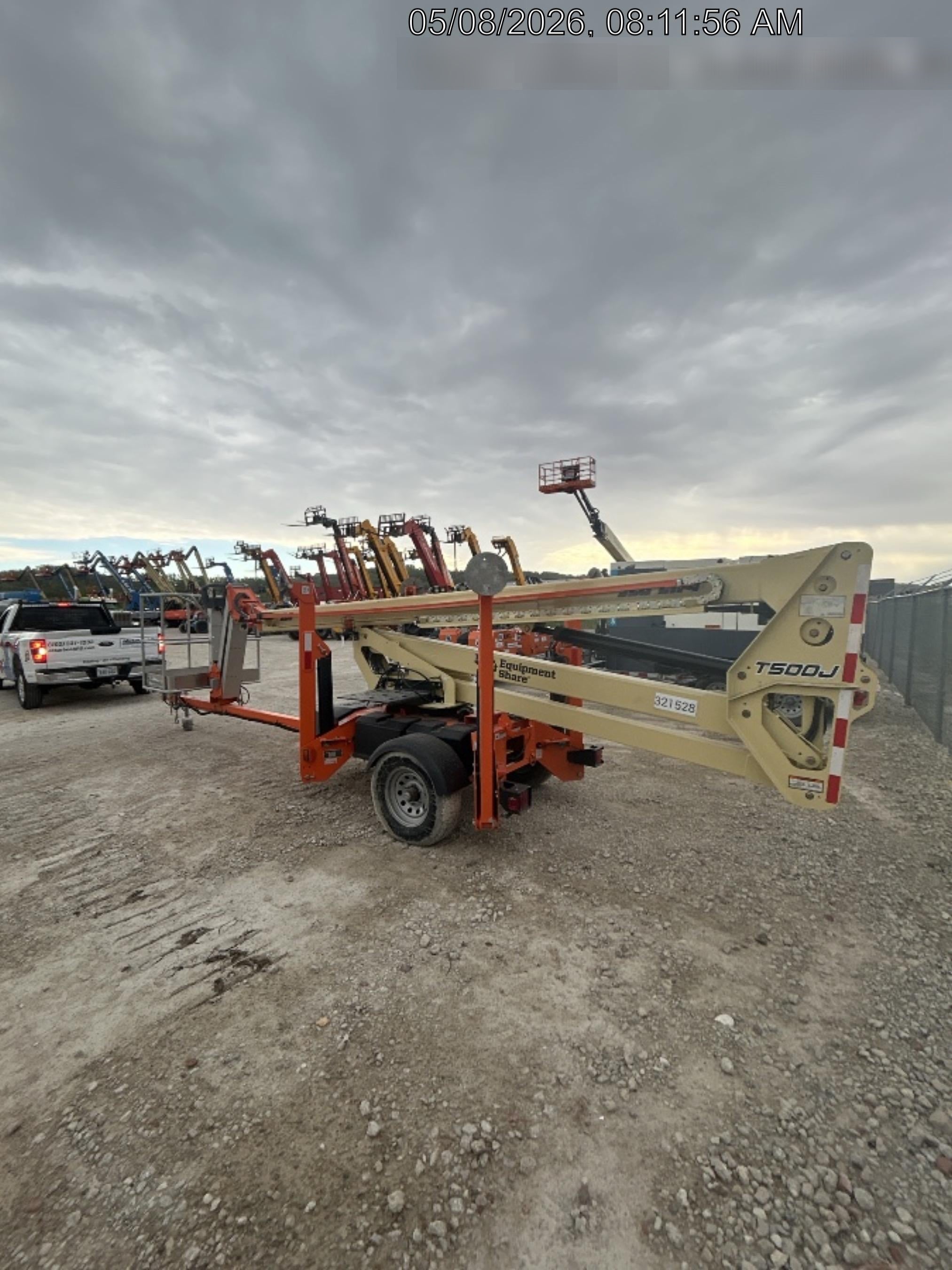 2023 JLG T500J