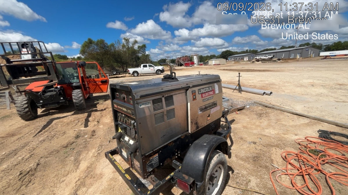 2019 Lincoln Electric Vantage 322 Lincoln Vantage 322 Welder w/Trailer, Light Kit, Cable Rack