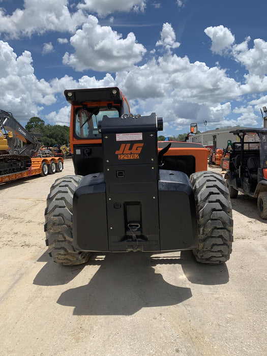 2022 JLG 1732