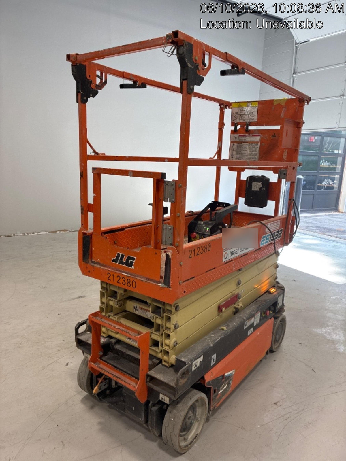 2022 JLG ES1932