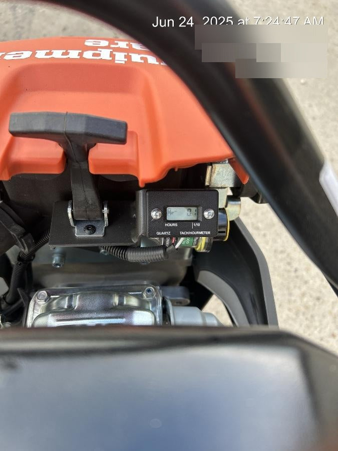 2025 HUSQVARNA LT6005