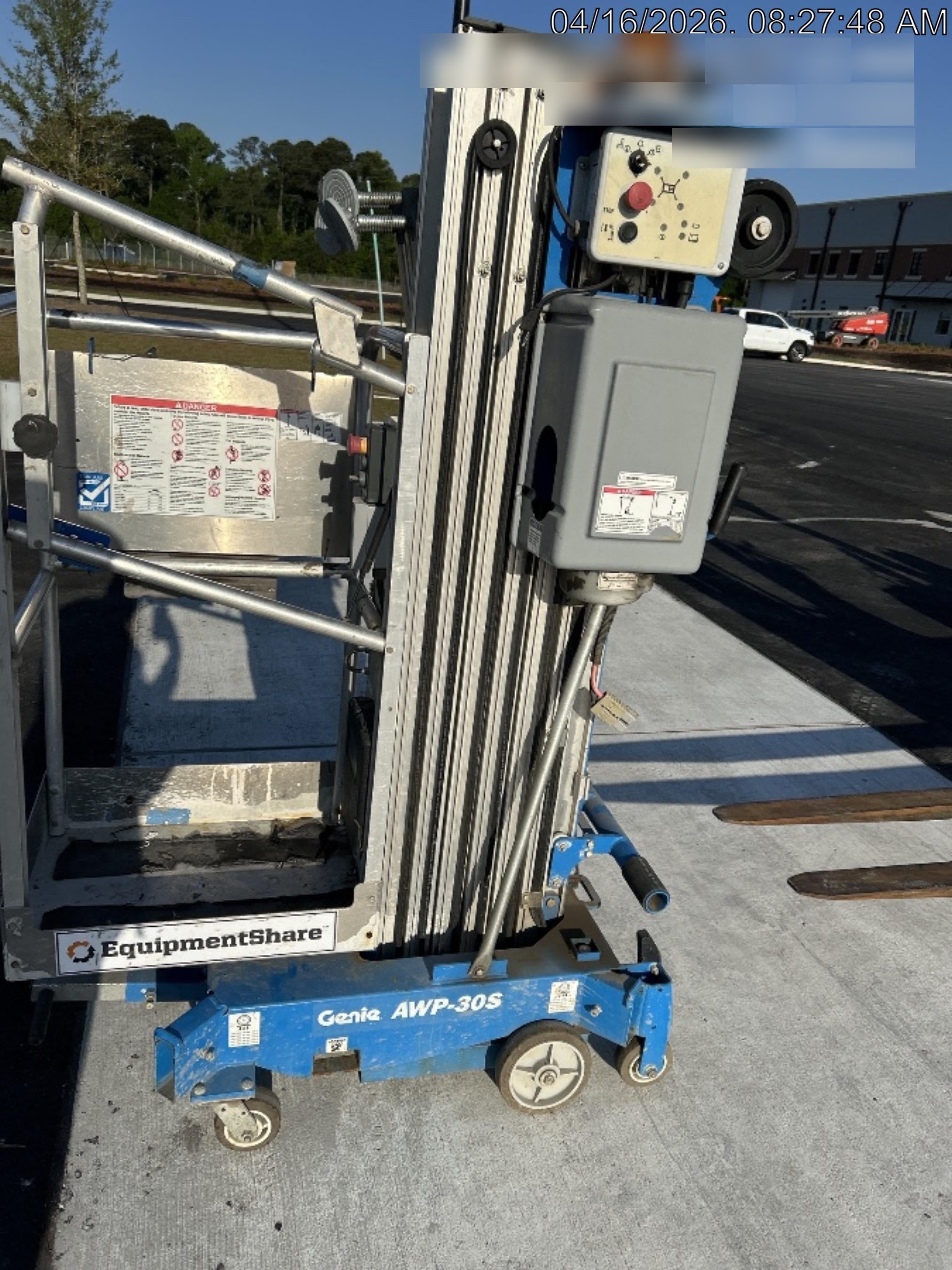 2021 GENIE AWP-30S DC