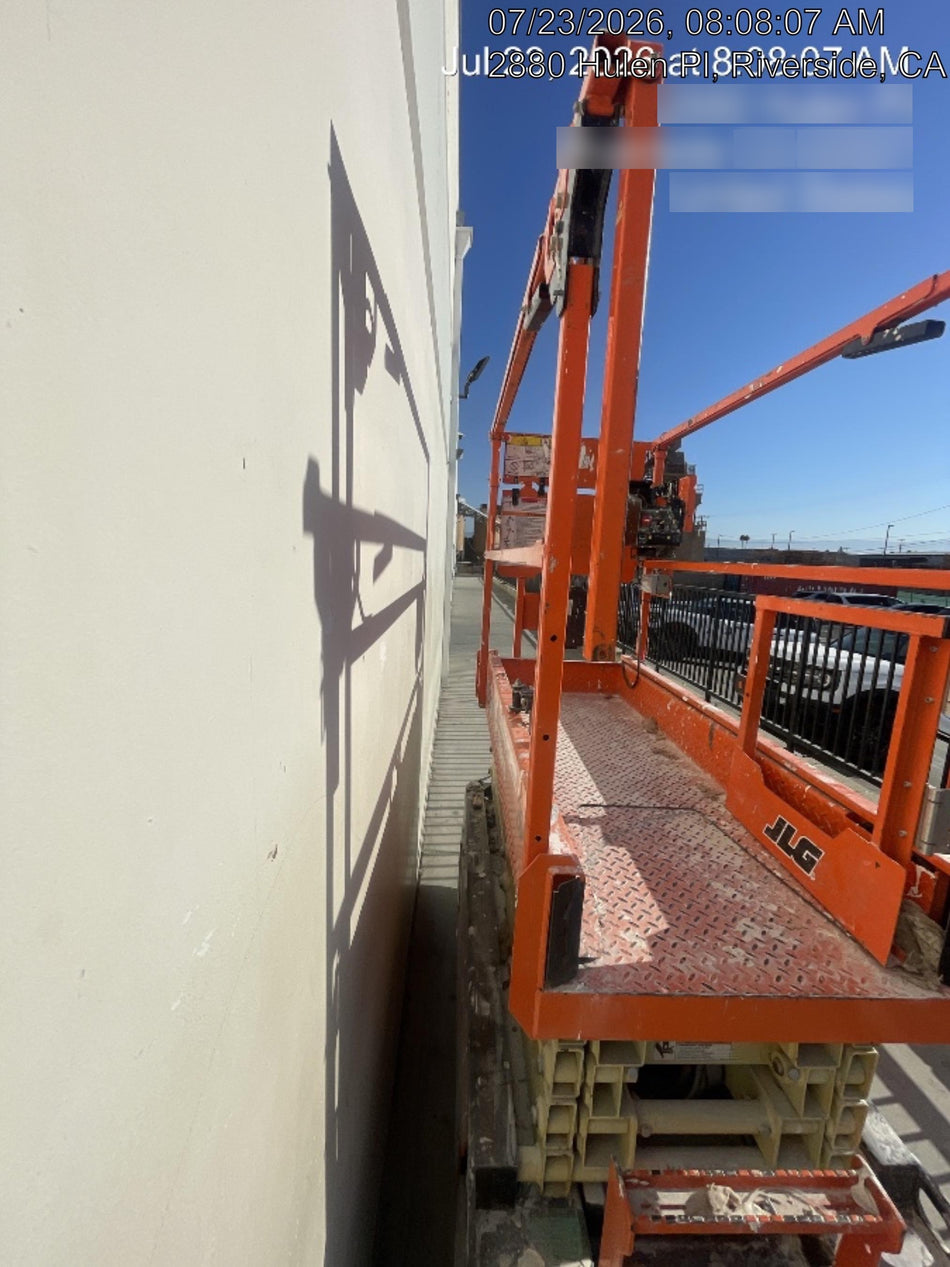 2022 JLG ES1932