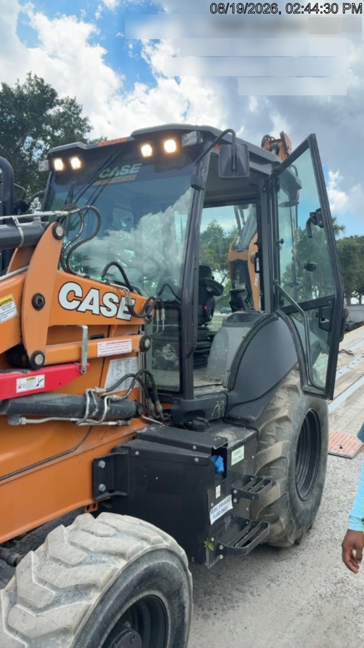 2023 CASE 580SV