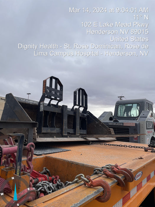 2021 TAKEUCHI 48" Pallet Forks - Takeuchi